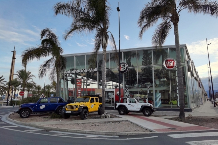 Moll Autos, los Pajes Reales de los Reyes Magos de Oriente en Gandia