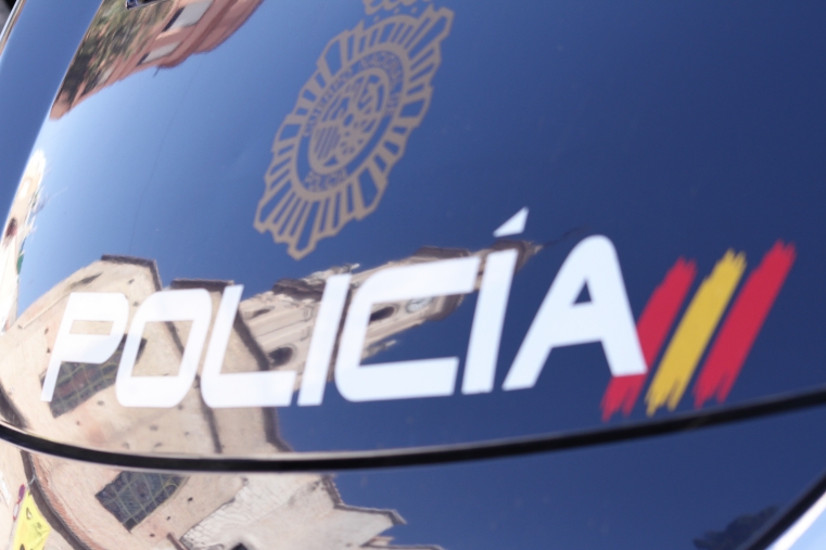 Detienen en Gandia a una mujer tras amenazar a su marido con un cuchillo
