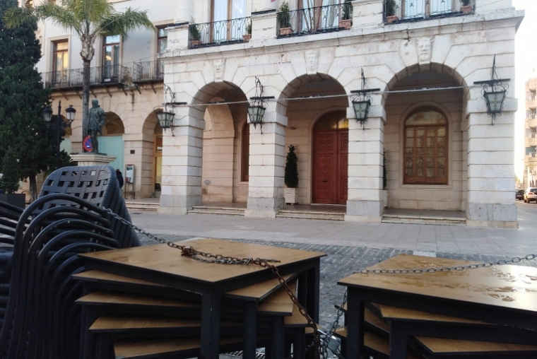 Los Hosteleros del Centro de Gandia anulan la protesta con cacerolas de hoy