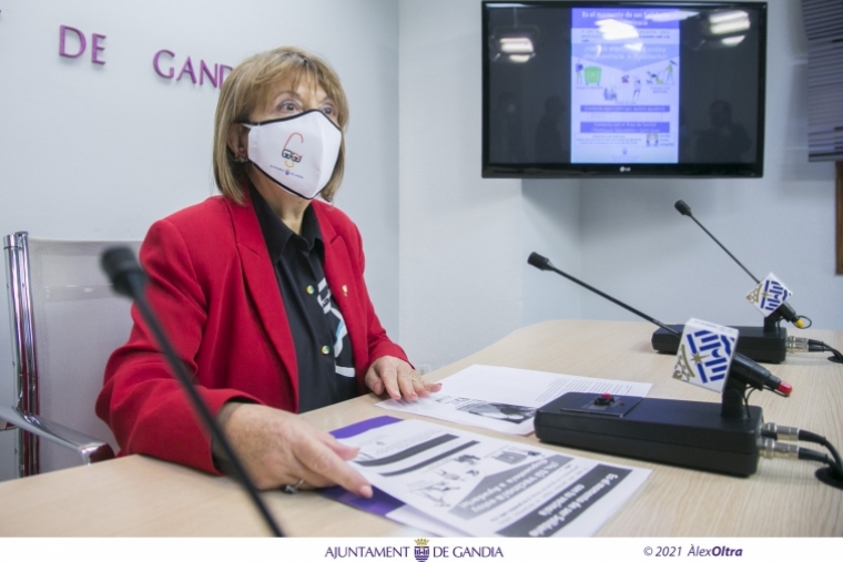 Gandia apela a la complicidad vecinal para una ciudad amable con los mayores