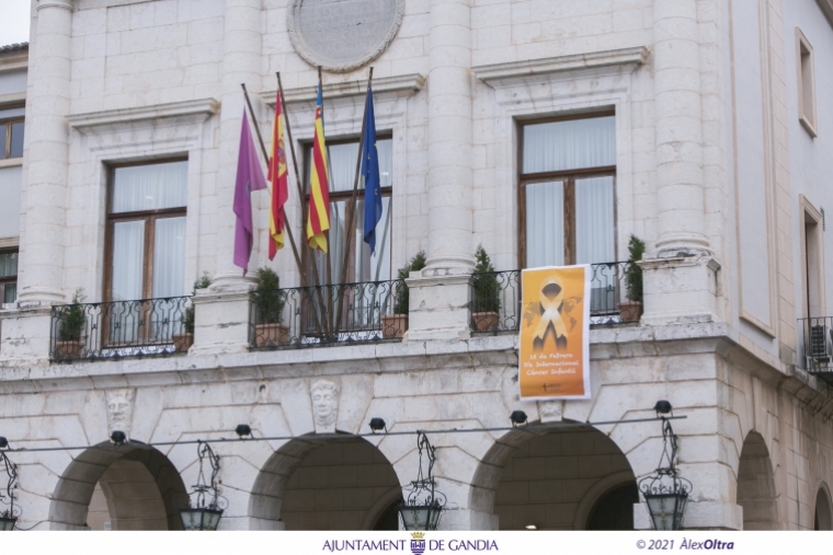 Gandia se suma al Día Internacional del Cáncer Infantil
