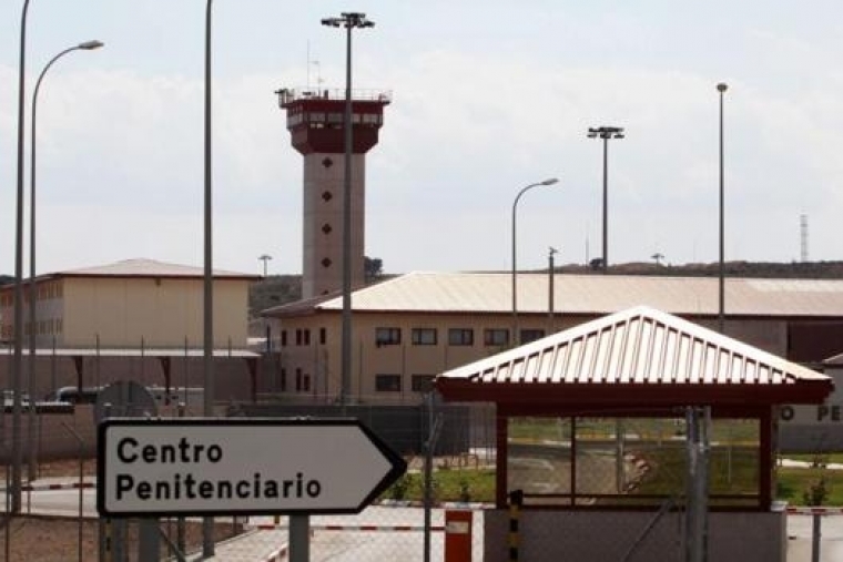 Cuatro años de cárcel para una vecina de Gandia por entrar droga en prisión