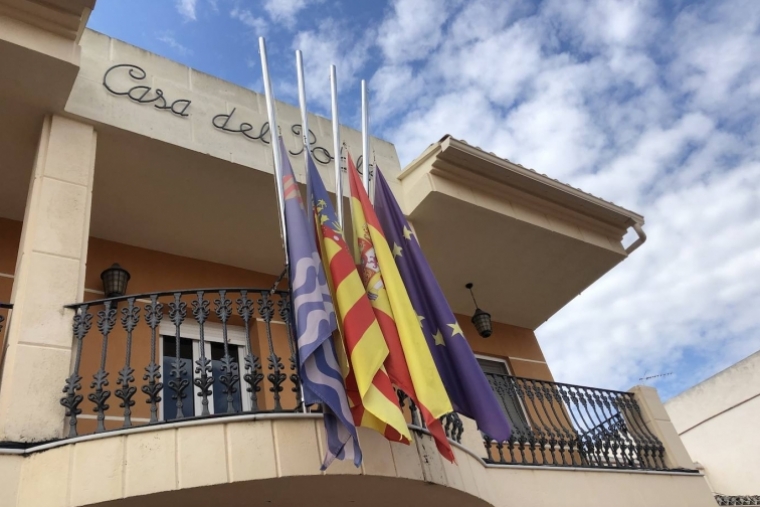 Beniflà muestra su apoyo a los sectores involucrados en la fiesta fallera.