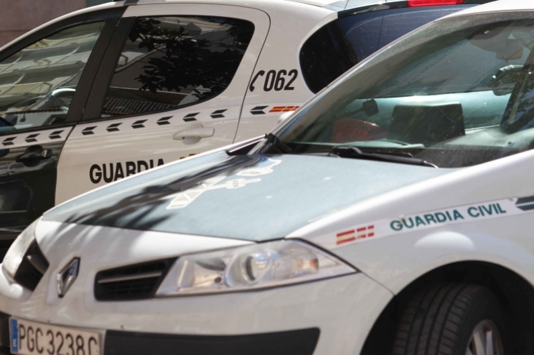 La Guardia Civil de Oliva detiene a un hombre por estafar 5.300 euros