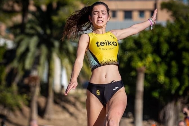 Laura Sanchis, del Safor Teika récord absoluto del club en longitud con 5,6m