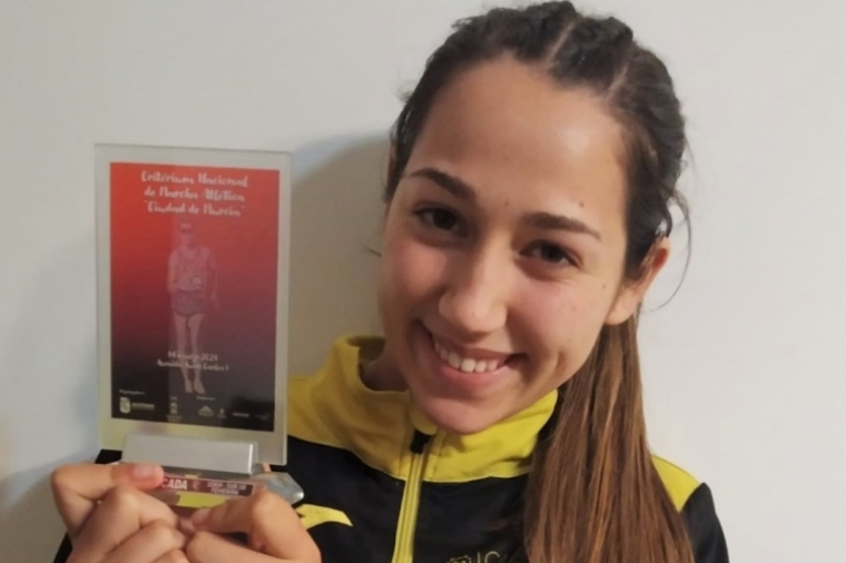 Ángela Casanova, del Safor Teika, tercera en Sub18 en los 10 km en Murcia