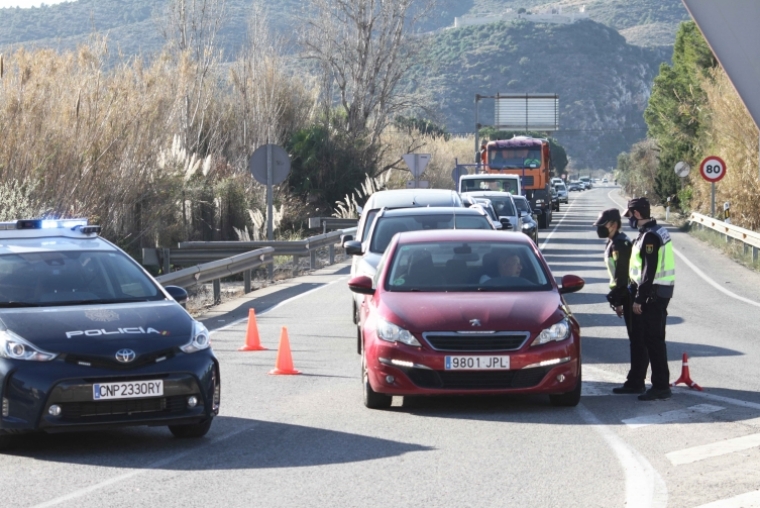 Controles de Policía Nacional y Local en Gandia hasta el 9 de abril