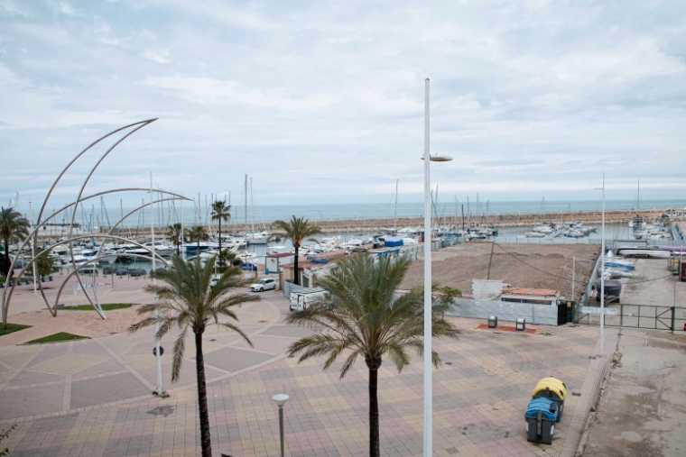 El Náutico de Gandia limpia y deja preparada la zona para el nuevo proyecto