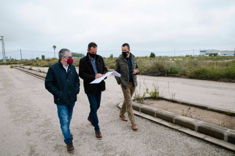 Gandia inicia las actuaciones para concluir el polígono de Sanxo Llop
