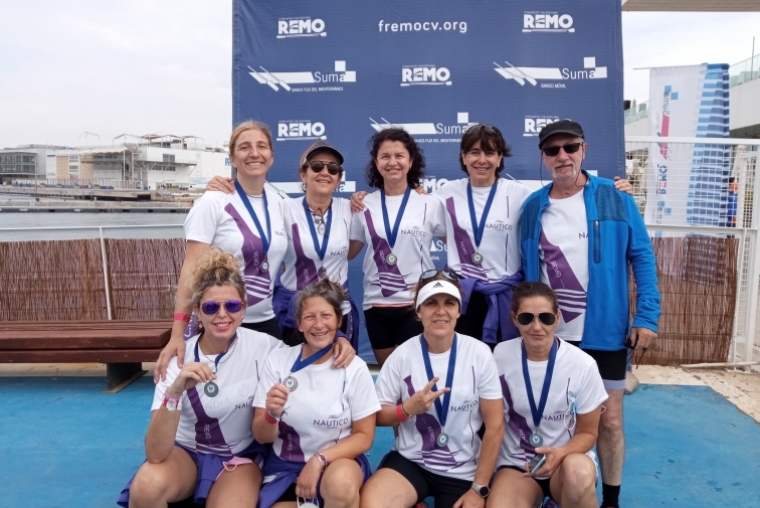 Dos oros y una plata para las chicas del remo del Náutico Gandia