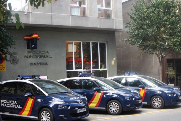La Policía Nacional detiene a 2 hombres en Gandia por robar a ancianos