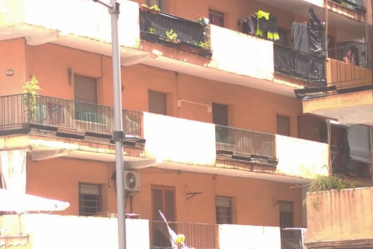 Detenidos en Gandia unos padres por abandonar a sus hijos encerrados en casa