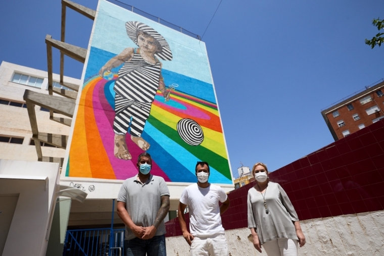 La Hija del Color es el nuevo mural del Serpis Urban Art Project en Gandia