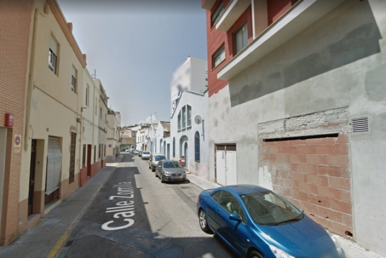 Un hombre resulta con quemaduras leves en un incendio en Oliva