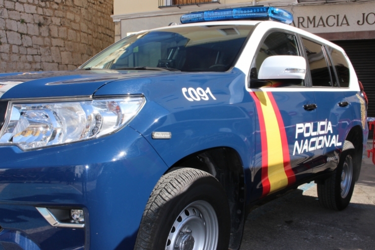 La Policía detiene en Gandia a un hombre por agredir a un menor para robarle