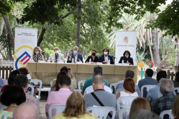 Se conmemora en Oliva 25 años de Derechos Lingüísticos