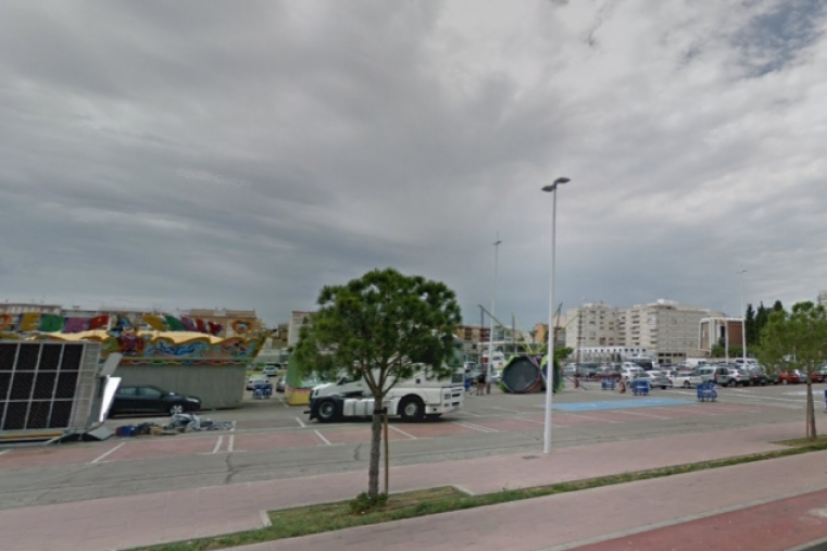 Vecinos de Sant Jordi en la playa de Gandia denuncian molestias por la Feria
