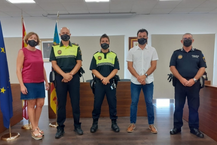 Dos agentes de la Policía Local de El Real de Gandia consolidan su plaza
