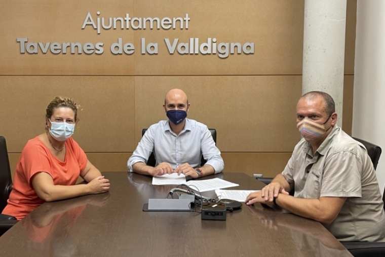 Tavernes impulsa el comercio local con la promoción de cheques compra