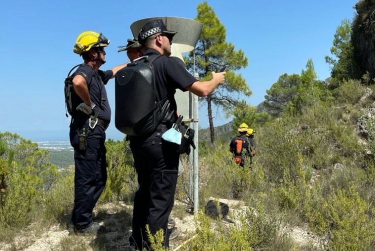 Un padre y un hijo rescatados por los Bomberos en el Racó del Duc