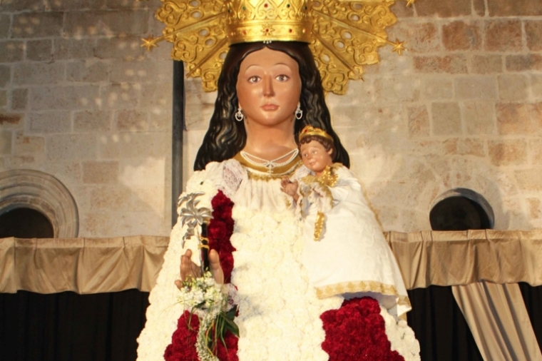 Gandia vivirá hoy sábado el día de la Ofrenda de Flores a la Virgen