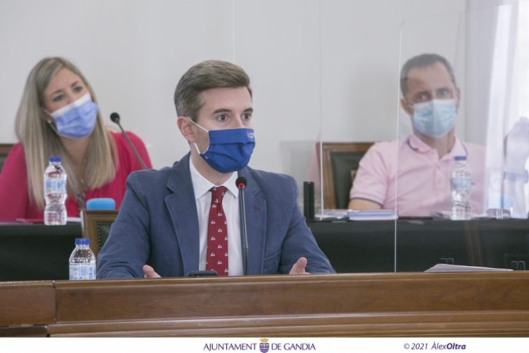 El PP de Gandia insiste en el programa de 500 becas para material escolar