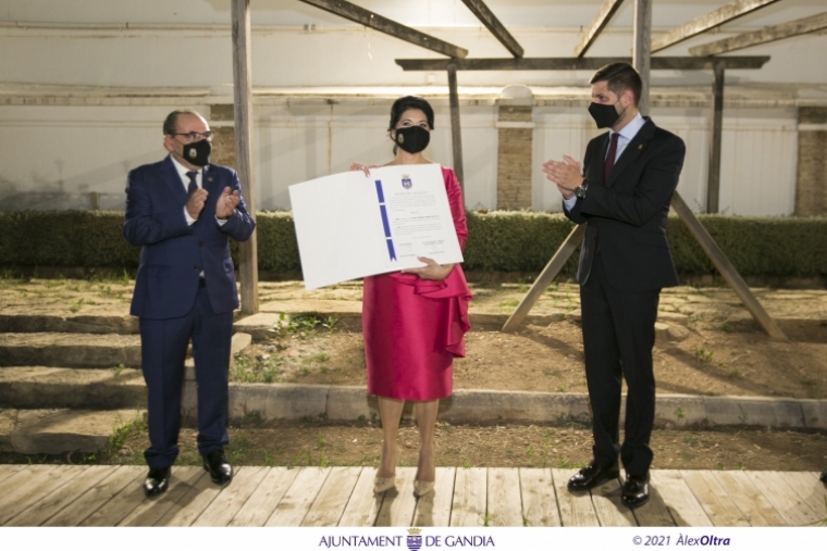 Mari Carmen Sarrió Pascual ya es Madrina de la Semana Santa de Gandia
