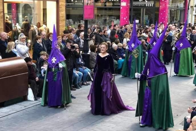 Teresa Sapena, camarera de la Hermandad de la Oración en el Huerto de Gandia