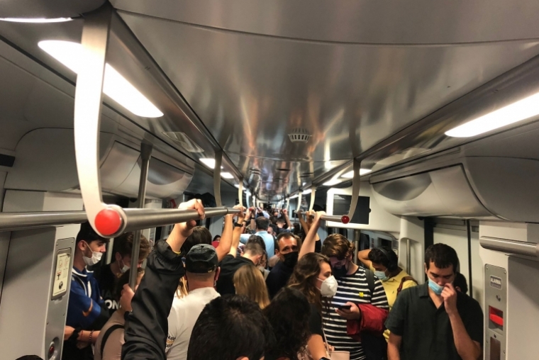 De nuevo los usuarios de Renfe en Gandia tirados una hora en el andén