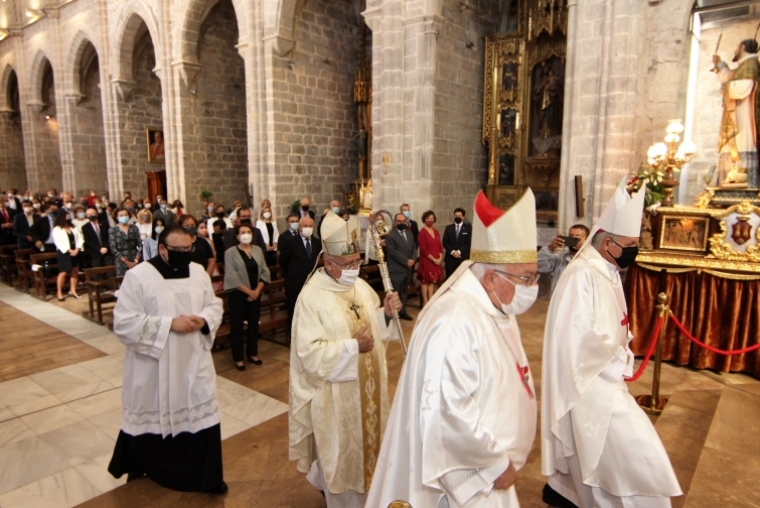 El Arzobispo de València abrirá la Puerta Santa de la Colegiata de Gandia