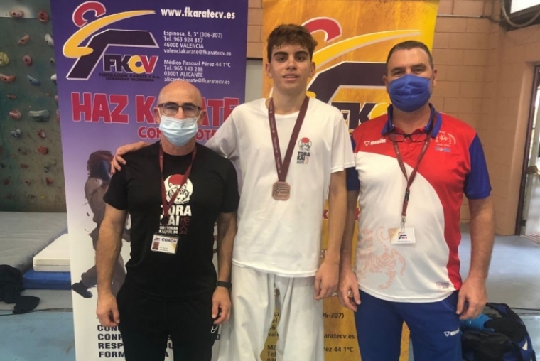 Gran participación del Tora Kai en la liga autonómica de kárate