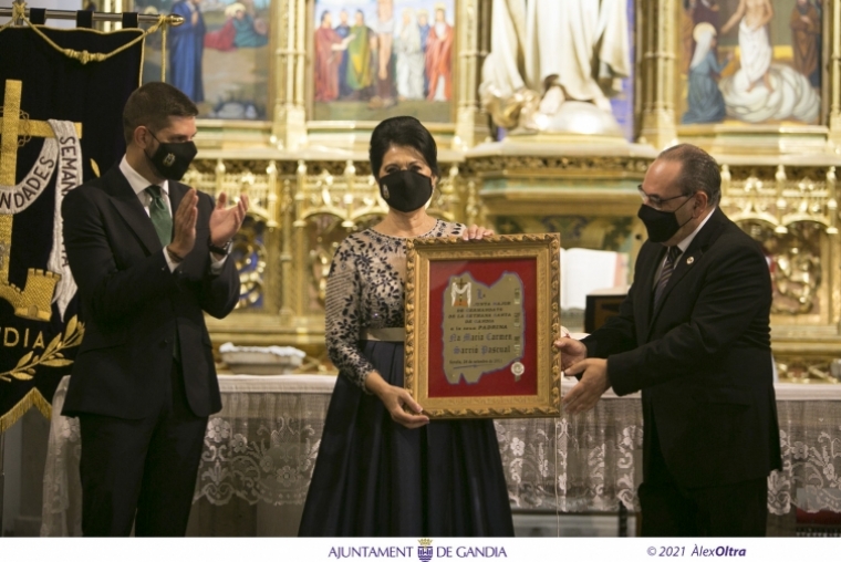 La Semana Santa 2022 comienza en Gandia con el relevo de las Madrinas