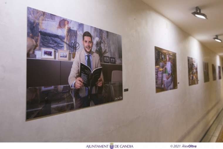 Escritores de la Safor protagonizan la exposición Lletraferits en Gandia