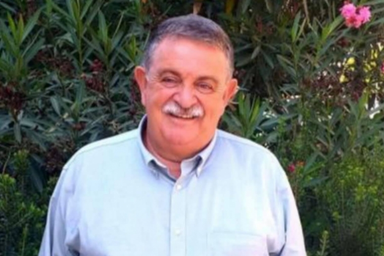 El ginecólogo Juan V. Ramírez , mentenedor de la Fallera Mayor de Gandia