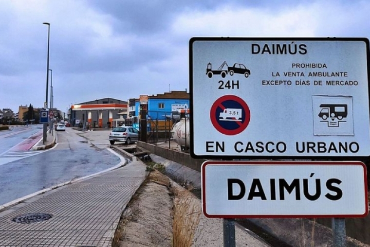 Un incendiario atemoriza a vecinos de los Pedregals de Daimús