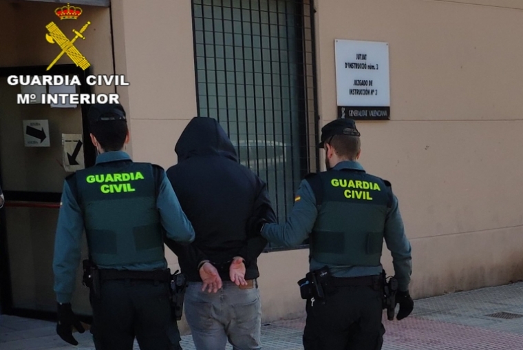 Cae una banda que estafaba a hosteleros con amenaza de cortarles la luz