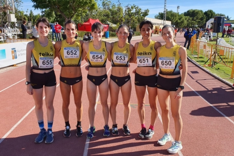 Las féminas del Safor Teika terceras en el Autonómico de Cross por clubes