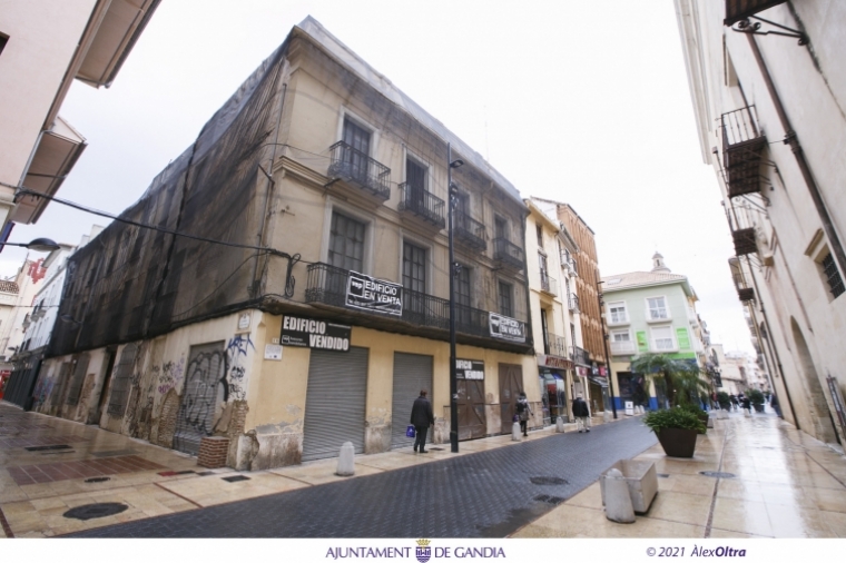 Gandia ordena la rehabilitación forzosa del edificio frente al Palau Ducal