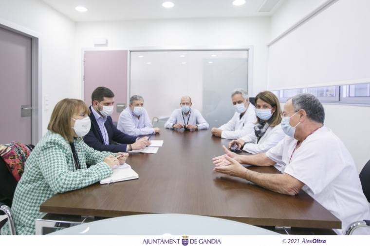 El alcalde de Gandia se reúne con Salud para ver la evolución de la Covid