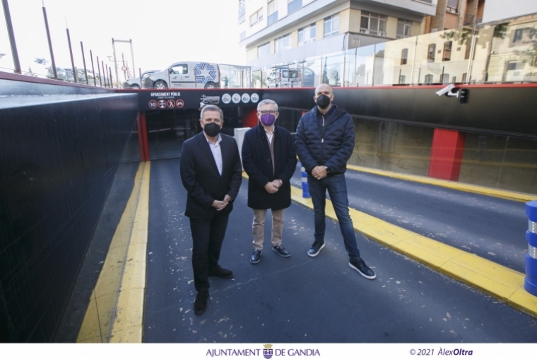 Gandia elimina desde mañana la hora gratuita del parking del Serpis y Prado