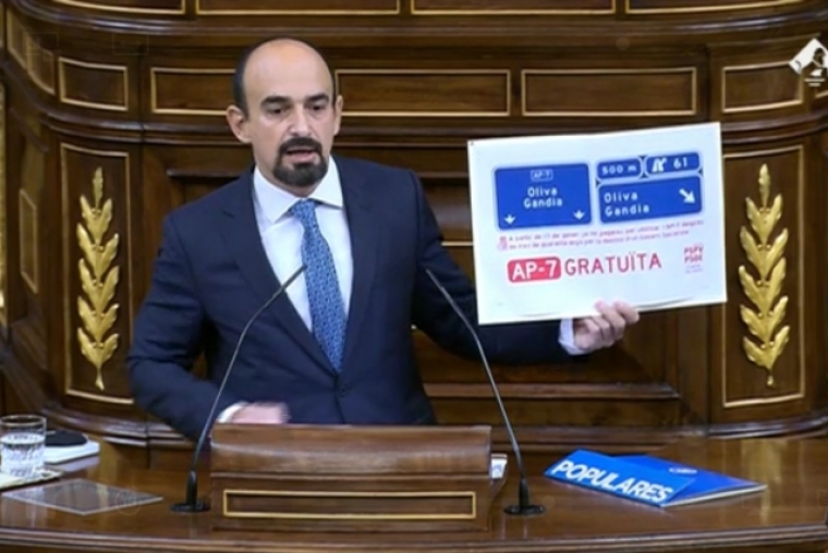 Gamazo acusa al Gobierno de convertir carreteras y DGT en un sacadinero