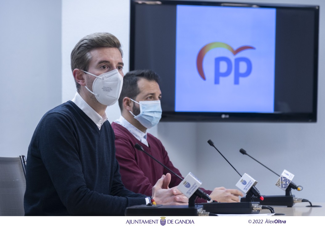 El PP pide que Gandia se posicione contra la actitud de los bancos