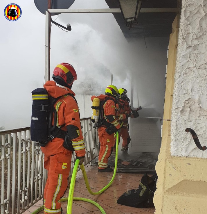 Incendio en una nave abandonada en Lloc Nou de Sant Jeroni