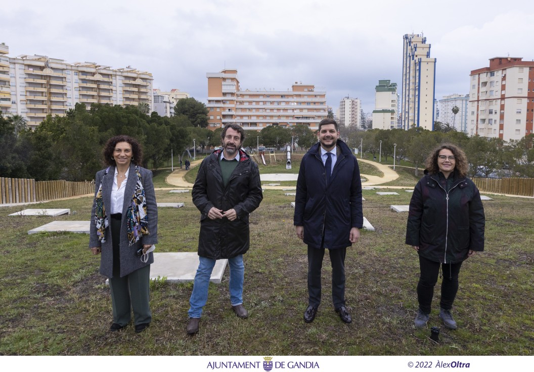 El parque del Espai Baladre en la playa de Gandia abre sus puertas tras 8 años