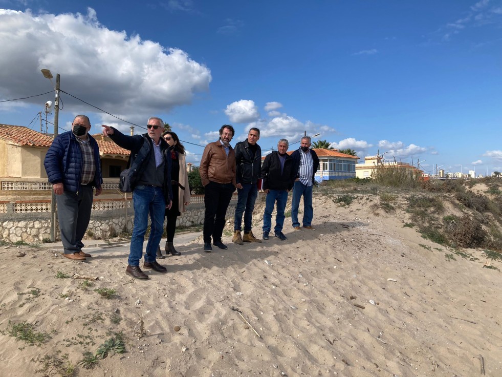 Los vecinos de Rafalcaid en la playa de Gandia se oponen a Playa Can y al KiteSurf