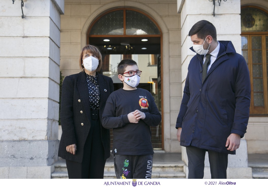 David Martínez Navas, consejero de la Infancia de Gandia, presenta candidatura al Premio Internacional de la Paz para niños