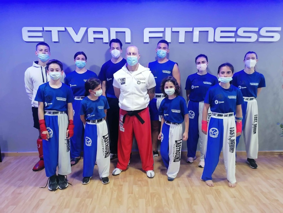 Deportistas del BoxSafor Club participan en el campeonato autonómico de Kickboxing en Paterna