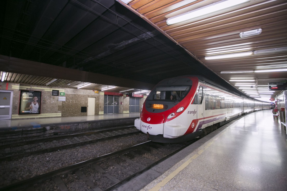 La línea de trenes de cercanías  València-Gandia  recupera 7 servicios diarios a partir del lunes