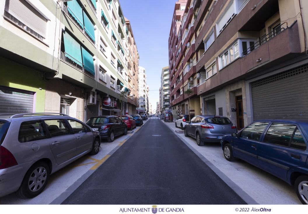 Finalizan las obras del Plan de Viales en la calle Calderón de la Barca de Gandia