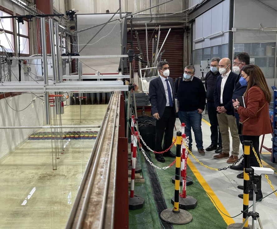 La Universidad y el Ayuntamiento de Tavernes unen esfuerzos contra la regresión de la costa valenciana